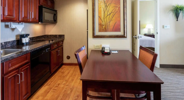 Люкс Homewood Suites by Hilton Minneapolis - Saint Louis Park at West End