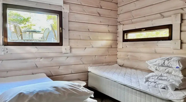 Вилла с балконом и рядом с пляжем Villa Meriheinä