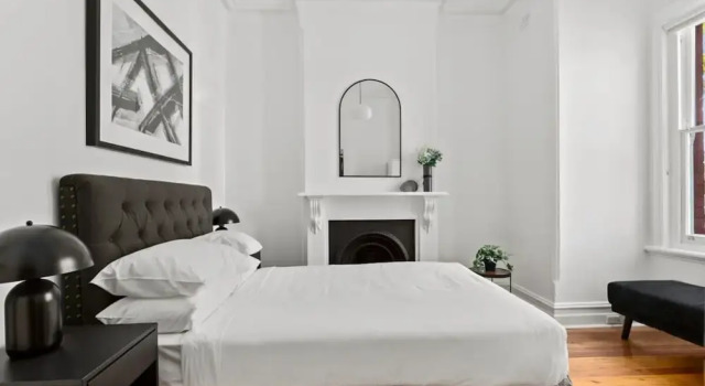 Patio House: Moments From Marrickville Metro
