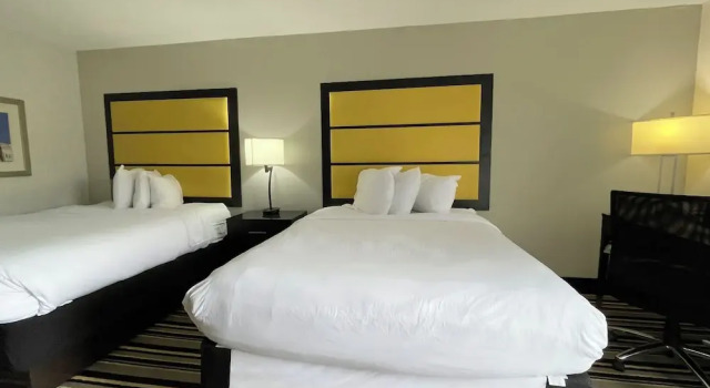 Четырёхместный номер Premium OYO Townhouse Jackson - Ridgeland