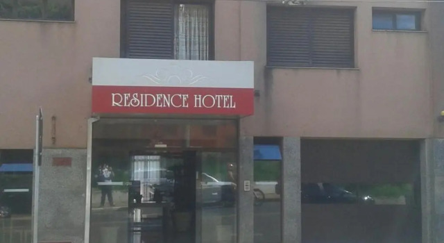 Residence Hotel, Забронировать Отель Отели Жау с парковкой, Парковка