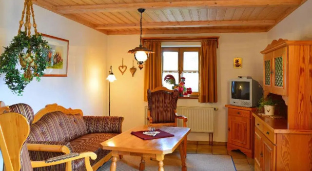 Ferienwohnungen Haus "Wildschütz", Varaa Hotelli Hotellit Baijeri pysäköinnillä, Pysäköinti