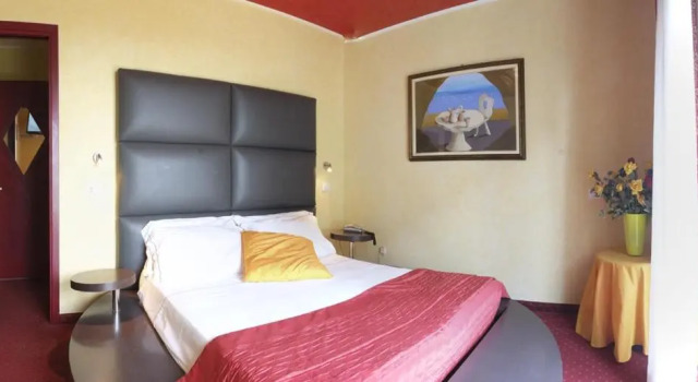 Полулюкс Hotel Soraya & Apartments