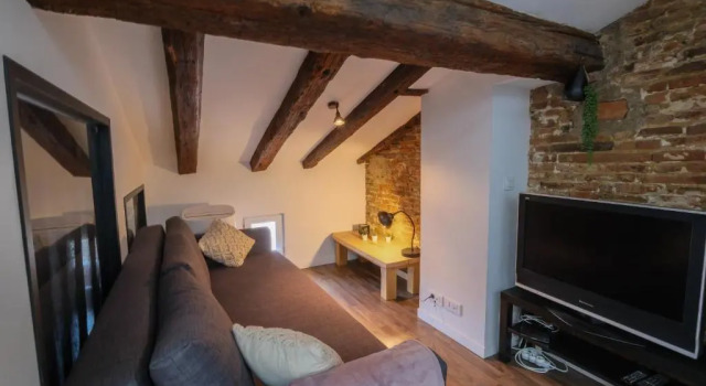 Апартаменты Superb Cozy Apartment In The Heart Of Toulouse