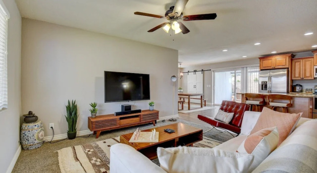 Designer Desert Escape In Old Town W/ Private Pool 4 Bedroom Home, Забронировать Отель Пруд в Темпе Phoenix Metropolitan Area, рядом с Vista Del Camino Park