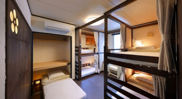 Кровать в общем номере (женский номер) Sendai Guest House UMEBACHI