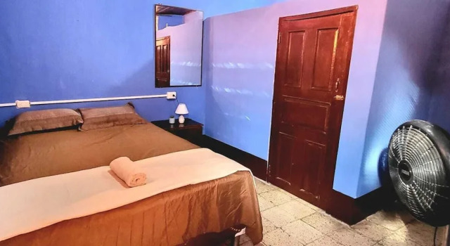 Hostal Cisne House, Rezervovat Hostel León Leon Region