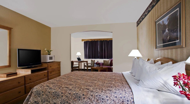 Icicle Village Resort, Забронировать Курортный отель Левенуэрт Leavenworth Ski