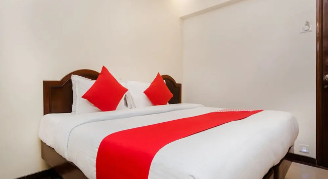 OYO 12749 Hotel Sagar, Забронировать Отель Отели штата Махараштры с завтраком, Завтраки