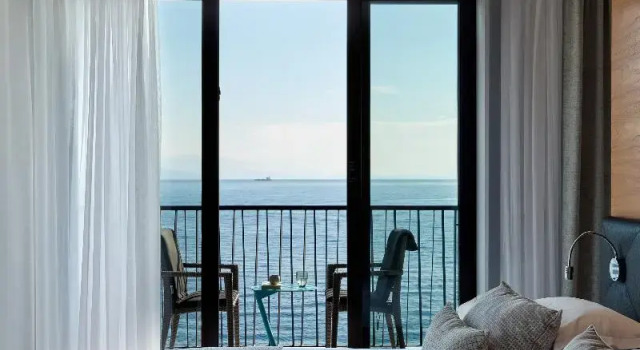 Полулюкс Amadria Park Hotel Royal