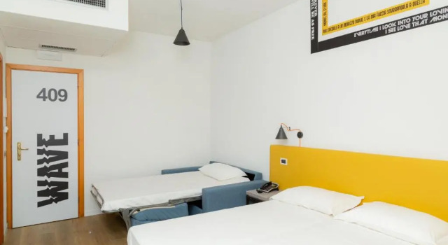 Standard- tredobbelt værelse Wave Hotel