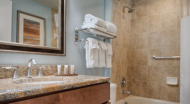 Номер Standard с 2 комнатами Wyndham National Harbor 2BR Apartment with Resort Access