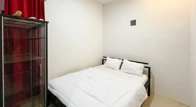 Oma Kost 3 Probolinggo Mitra RedDoorz