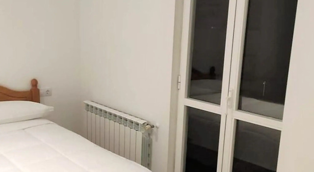 Elegant Apartment in Ourense with Private Terrace, Prenota Appartamento Ourense 