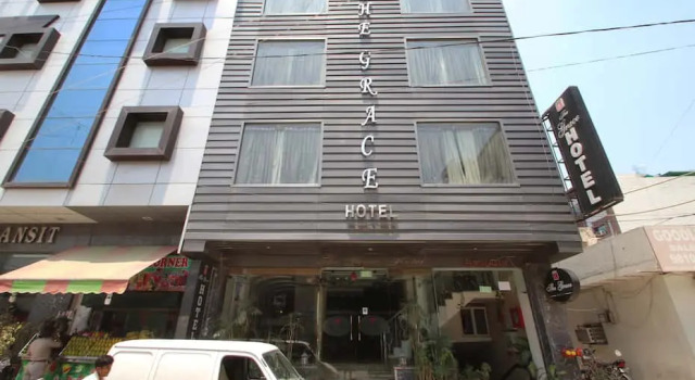 Hotel The INFINTY NEAR DELHI AIRPORT Breakfast,Dinner Include, Забронировать Отель Отели Нью-Дели с парковкой, Парковка