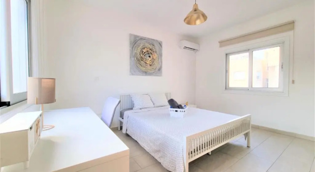 Spacious Lightflooded 2BR Apt / Near Center & Harbour