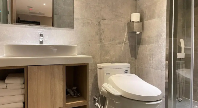 Трёхместный номер Standard N Hotel