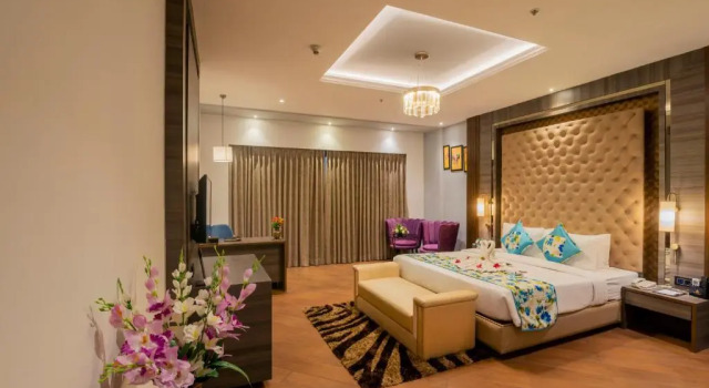 Номер Superior Saya Grand Resort By Treat Thane