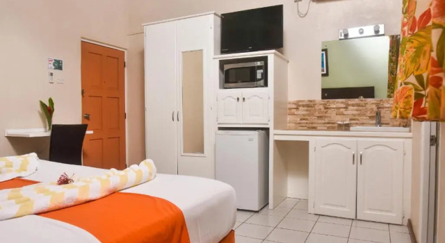Номер Standard с видом на бассейн Melbourne Inn