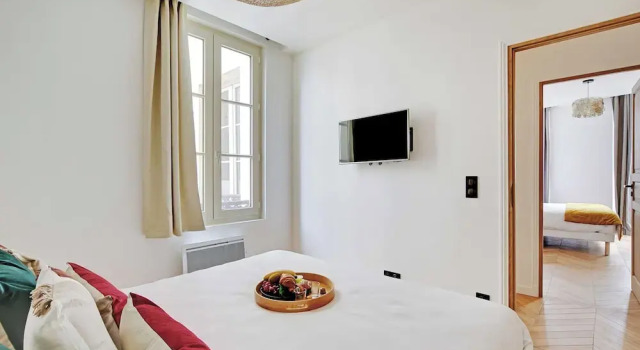 Spacious Apartment - 2br/6p - Le Marais, Забронировать Апартаменты/квартира Париж Иль-де-Франс, рядом с Станция метро Rambuteau