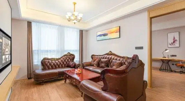 Люкс Business Vienna International Hotel (Susong New Town High-speed Railway Station)