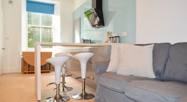 Modern 3 Bedroom Home in Morningside