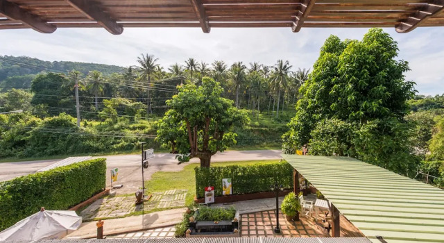 Двухместный номер Superior Lanta Thip House by Swiss-Belhotel