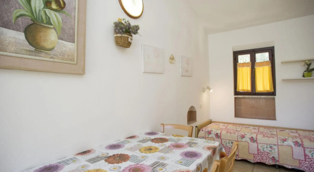 Apartment two-room number 6 on the seafront of Morcone-MORCONE BILO N° 6