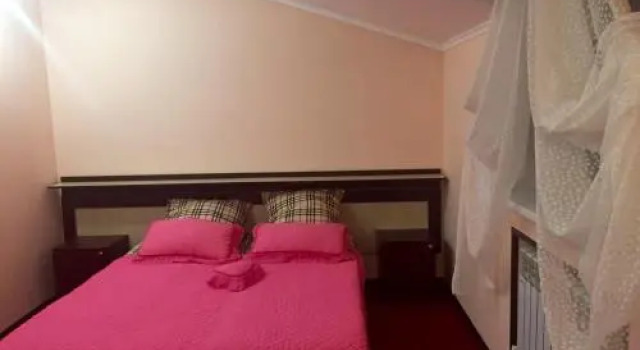 Hotel Sarai gara, Забронировать Отель Отели Терскол с завтраком, рядом с Чегет-1 (нижняя), Завтраки