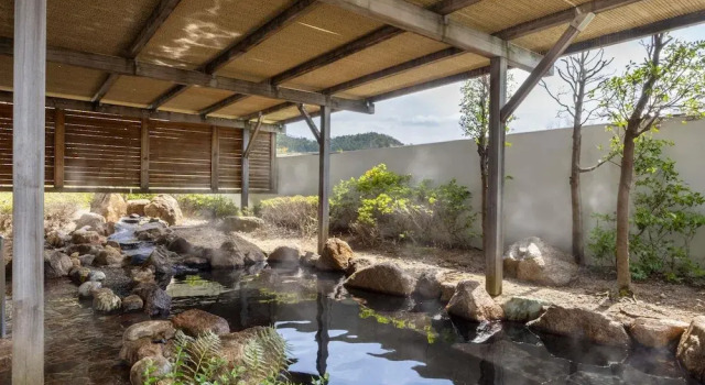 Четырёхместный семейный номер Standard с видом на море Mercure Kyoto Miyazu Resort & Spa