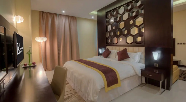 Полулюкс c 1 комнатой Premier Hotel