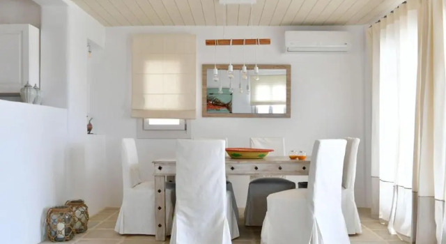 Luxury Paros Villa Villa Calypso Beautiful Serene Sleeps up to 11 Glisidia, Book Villa Pounta Grækenland