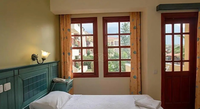 Кровать в общем номере Hotel Celay Hotel