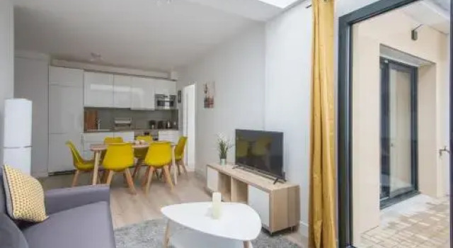 Vintage, F3 avec terrasse, Villa Saint Charles, Забронировать Вилла Париж Иль-де-Франс, рядом с Мирабо