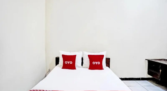 Camera Standard OYO 91198 Hotel Mahkota 2 Lamongan