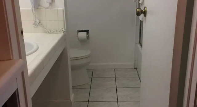 Четырёхместный номер Standard Oak Motel