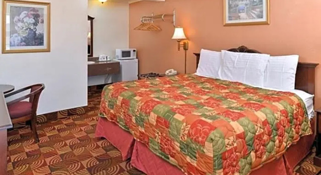 Номер Standard с красивым видом из окна Americas Best Value Inn & Suites Klamath Falls