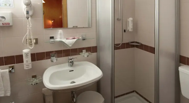 Двухместный номер Comfort с балконом Hotel Ladina