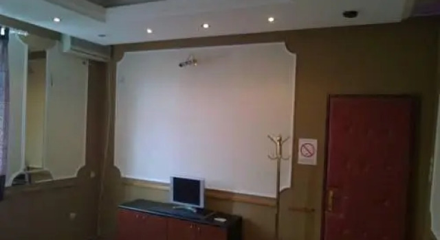 Hostel King