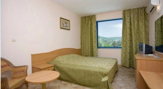 Hotel Iceberg, Rezervovat Hotel Hotely v Dobrich Province s parkováním, Parkování