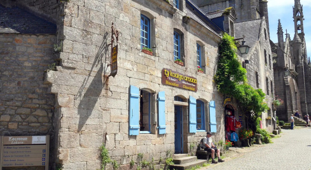 Holiday Home in Crozon Near Sandy Beaches, Rezerwuj Hotel Crozon 