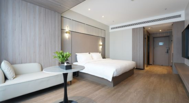 Yibai International Hotel (Shenxian Convention and Exhibition Square Branch), Prenota Hotel Hotel a Shandong con parcheggio, Parcheggio