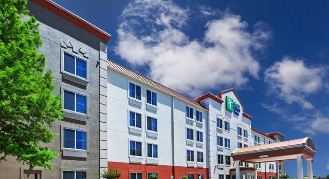 Люкс с 2 комнатами Holiday Inn Express Hotel & Suites Dallas Lewisville by IHG