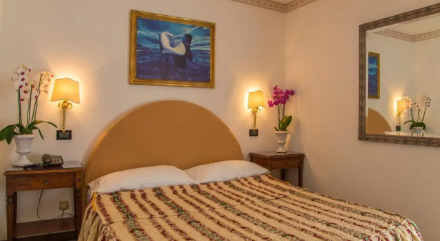 Двухместный номер Economy с видом на бассейн Hotel Miramare