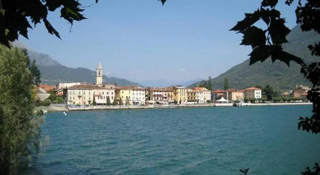 Коттедж с видом на озеро La Torre Di Porlezza