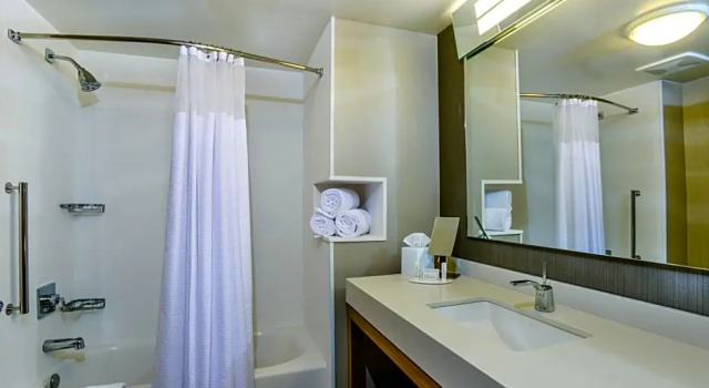 Номер Standard Courtyard Lake Charles