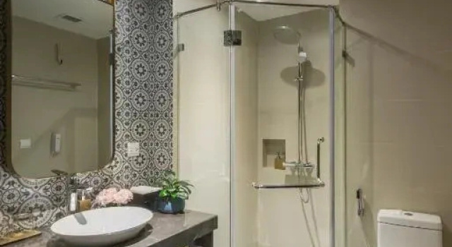 Двухместный люкс с балконом и с видом на горы KK Sapa Hotel
