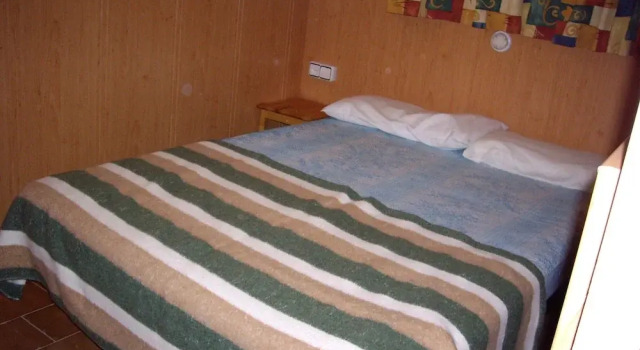 Bungalow in Cambrils Near Esquirol Beach, Забронировать Вилла Коттеджи El Baix Camp, Коттедж