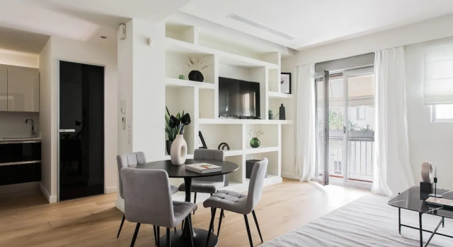 Апартаменты Standard Striking 1BR Apartment in Kolonaki B