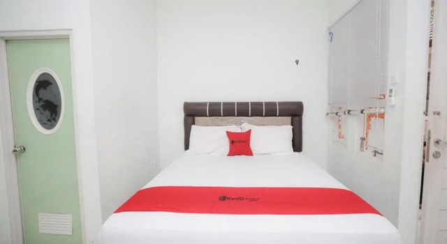 Двухместный номер Standard RedDoorz near Bundaran Kecil Palangkaraya